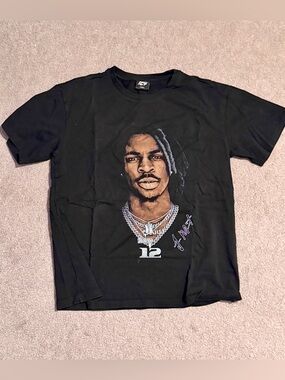NWOT Black Graphic Crewneck T-Shirt with Portrait Print - Medium